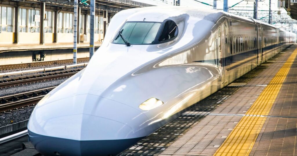ディズニー旅行 新幹線